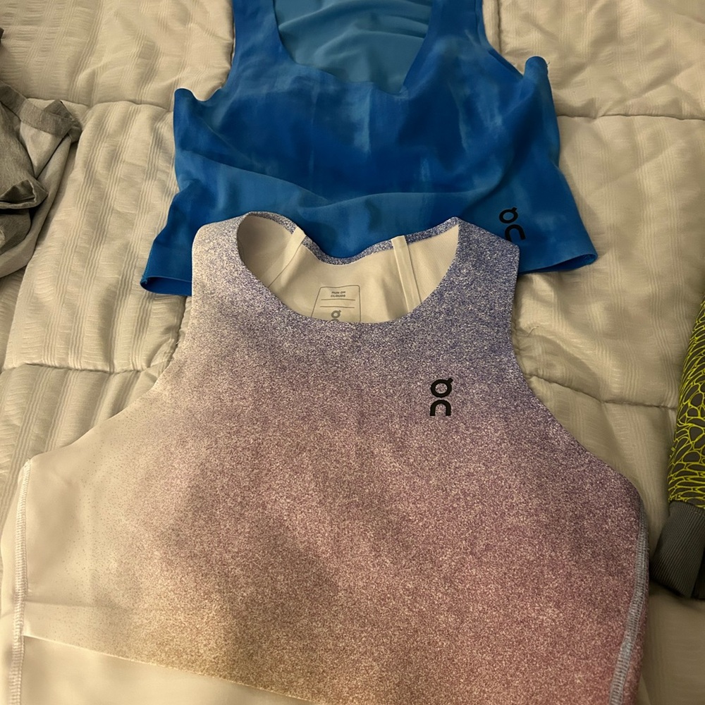 On cloud sports bra
